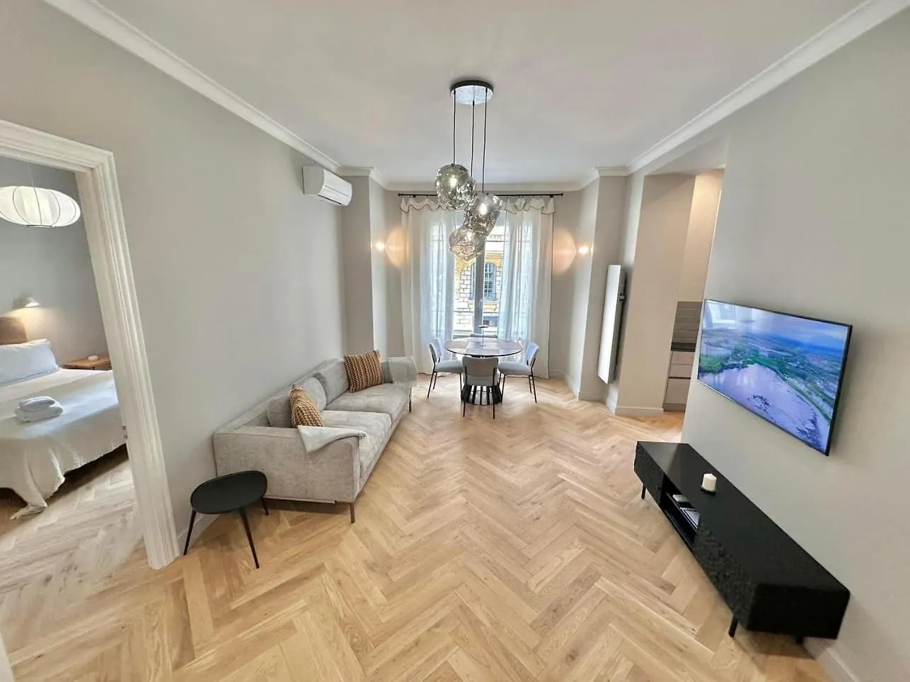 Luxe Negresco Riviera Apartment Nice 0*,  France